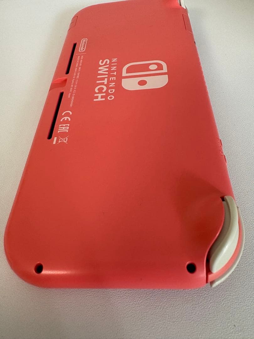 Nintendo Switch LITE コーラル　ニンテンドー　スイッチライト