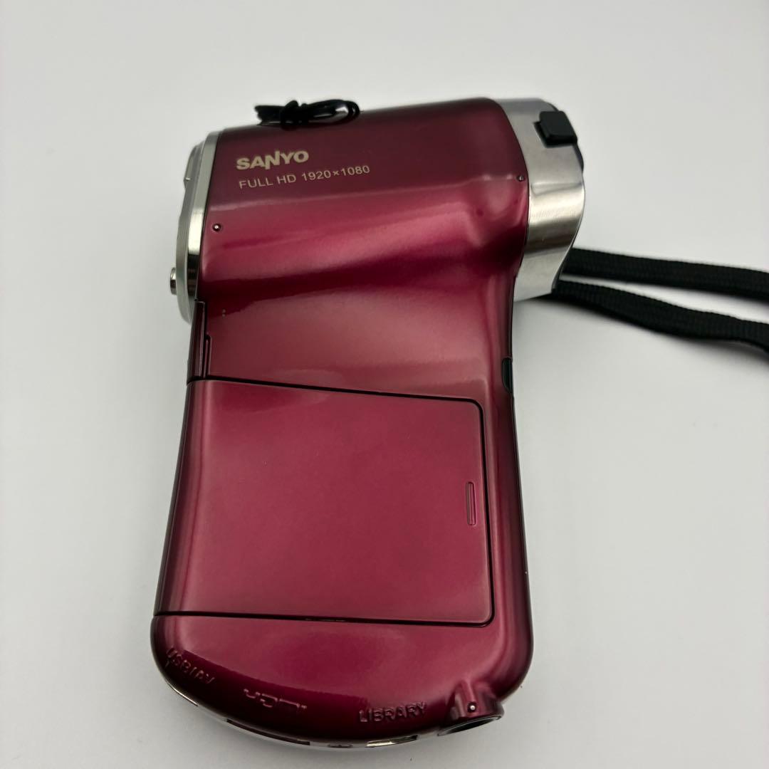 美品 SANYO XACTI DMX-CG110 デジタルムービーカメラ ワイン