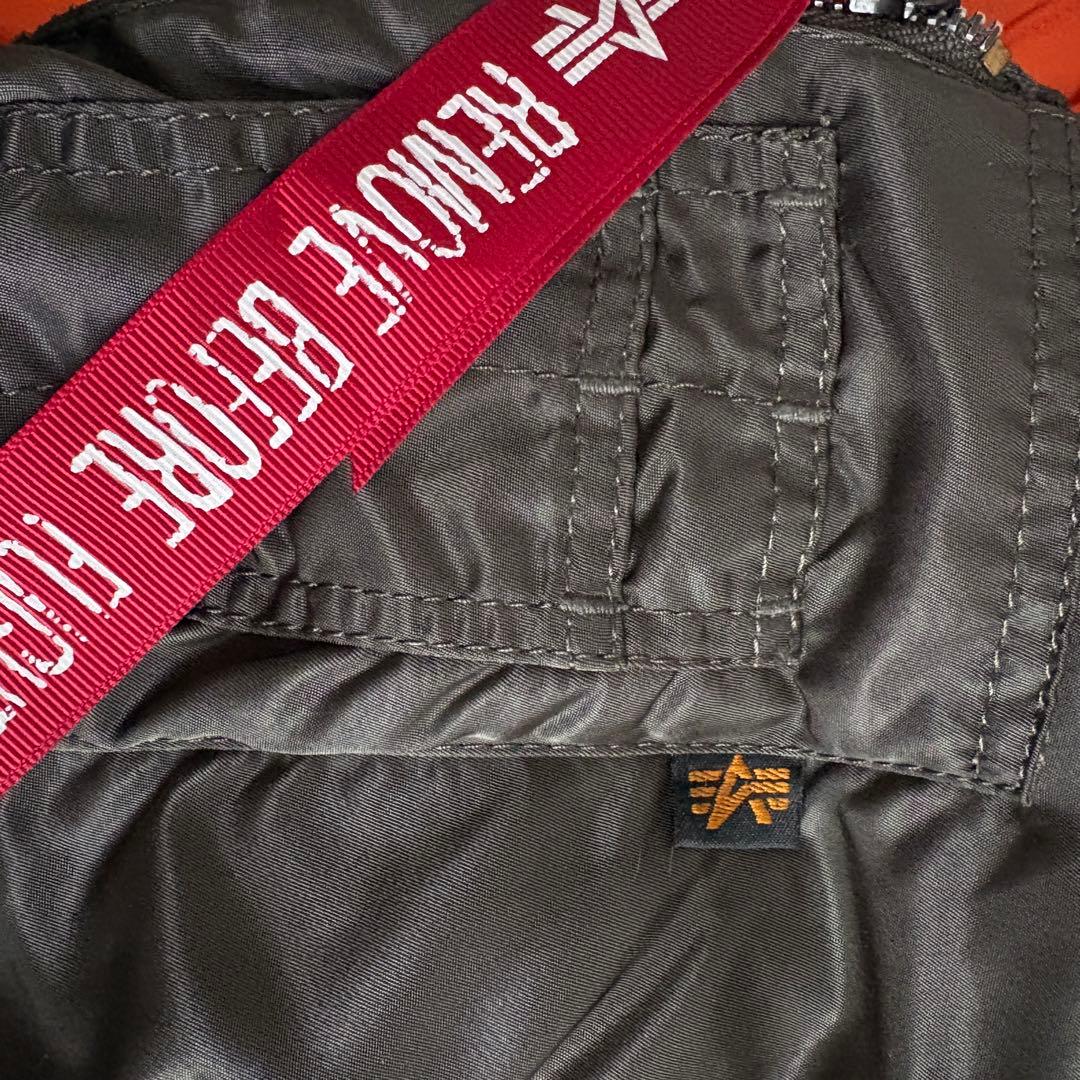 ☆美品Alpha Industries MA-1 Large 赤タグ付き