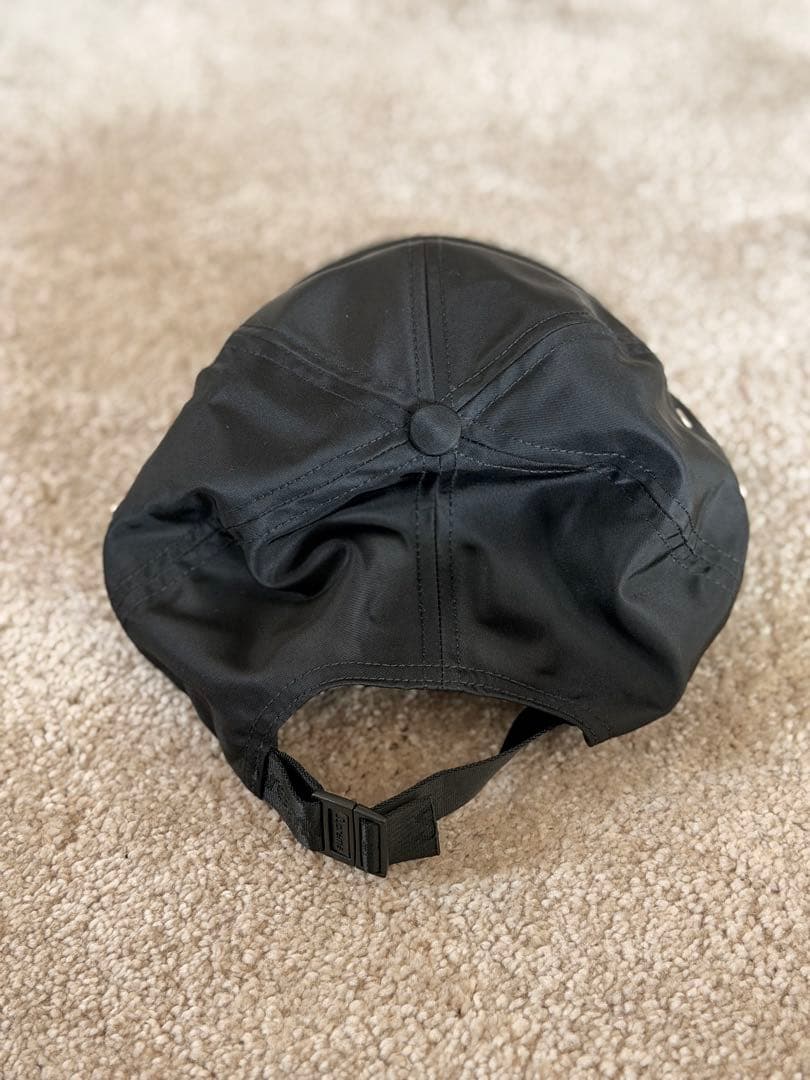 4/10まで出品　Supreme ブラック キャップ