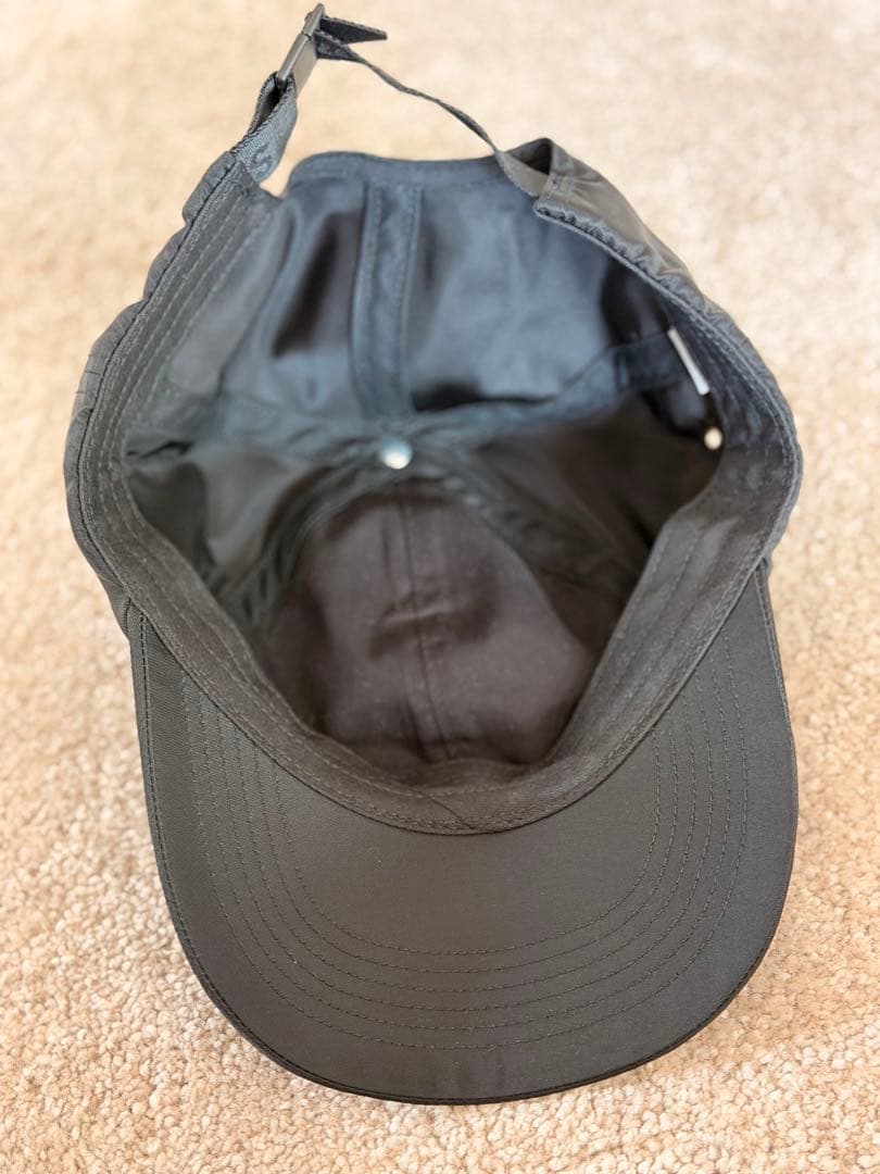 4/10まで出品　Supreme ブラック キャップ