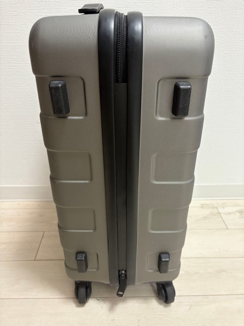 無印良品　バーの高さを自由に調節できる　ストッパー付きハードキャリー 33Ｌ