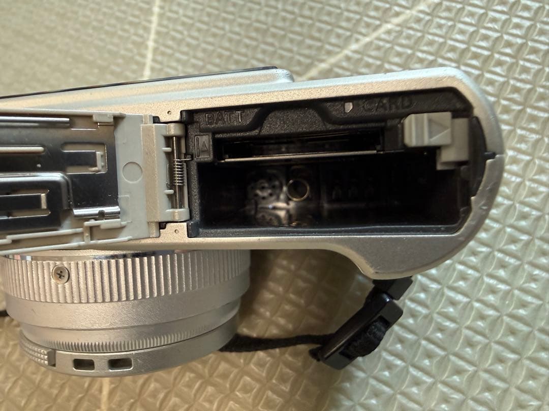 動作確認済　Panasonic LUMIX DMC-LX3 シルバー　デジカメ