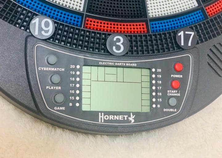 ダーツボード　HORNET ELECTRIC DARTS BOARD