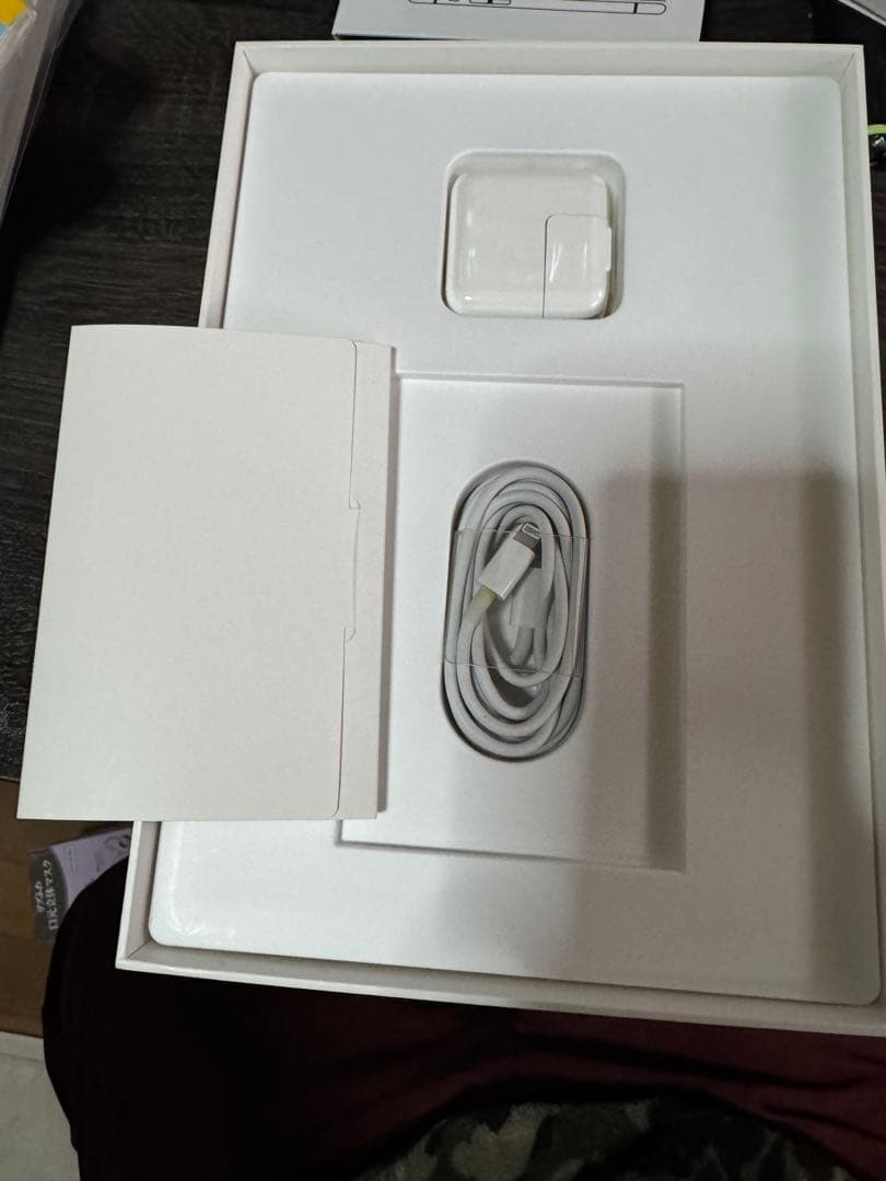 iPad本体 iPad Air 2 64GB Wi-Fi+Cellular