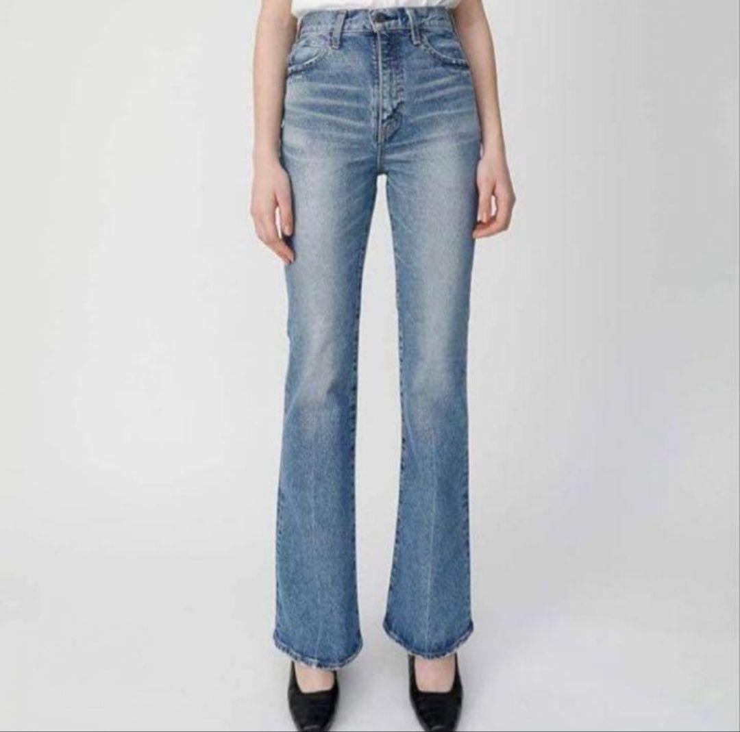 新品 タグ付き MOUSSY MVS ハイウエスト フレアデニム 25 ブルー