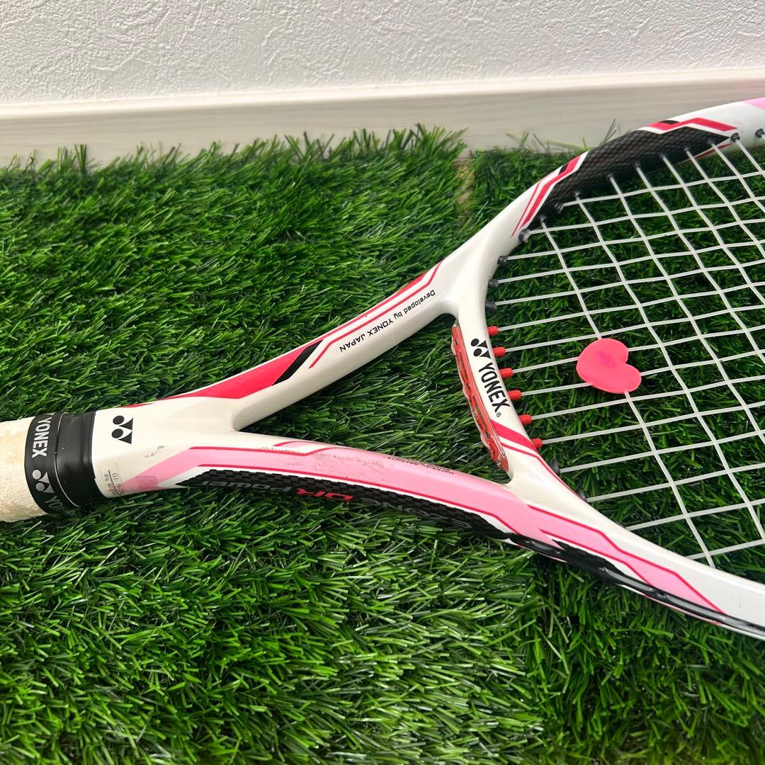 レディース向け　YONEX EZONE DR POWER ホワイト　ピンク