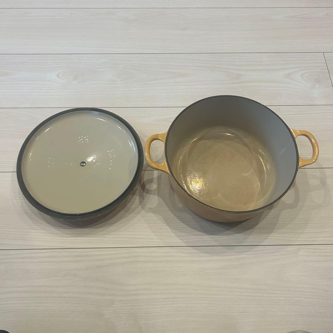 LE CREUSET ル・クルーゼ 両手鍋 22cm イエロー サフランイエロー