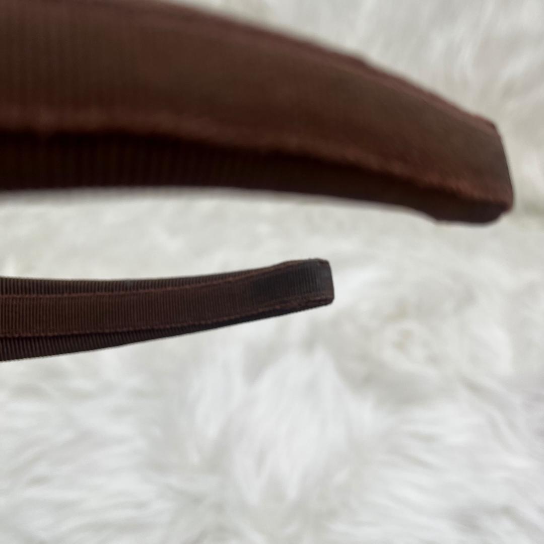 希少品美品✨Ferragamo フェラガモ カチューシャ　ブラウン　ロゴプレート