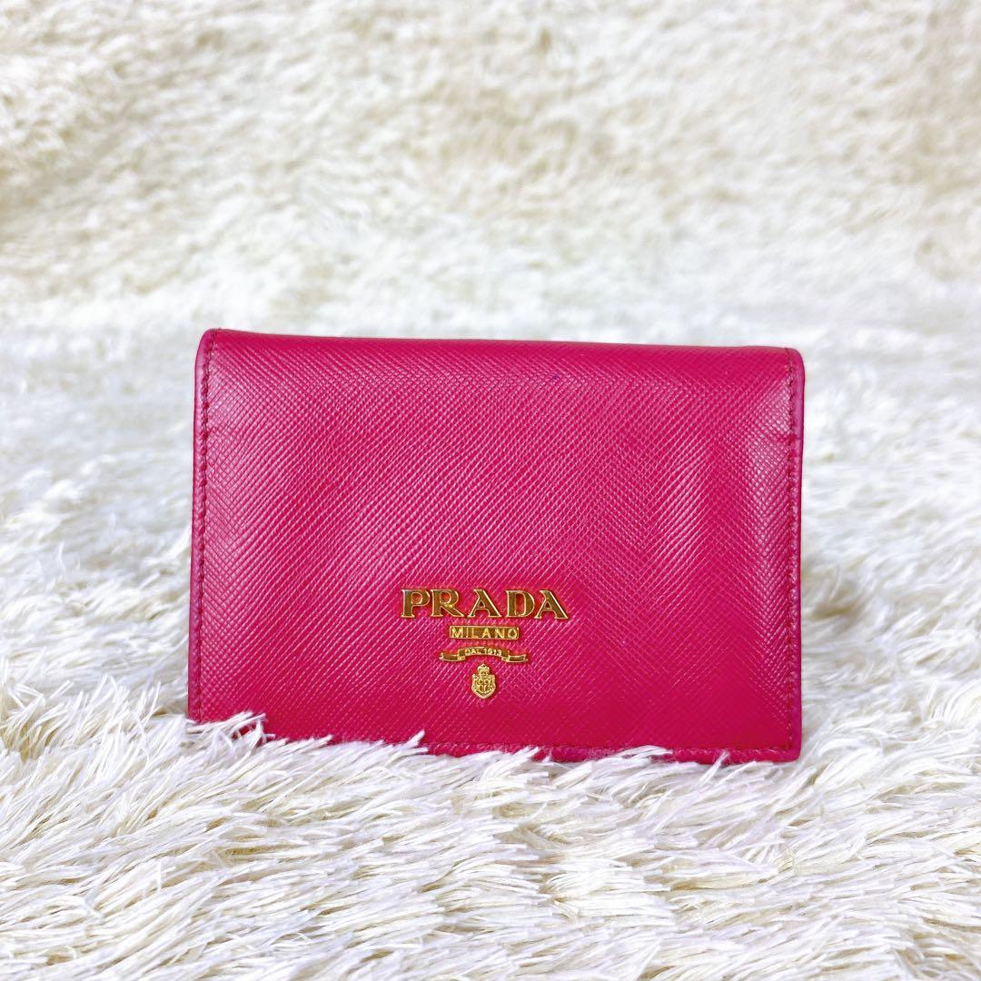 PRADA パスケース カードケース ピンク　革　金具　名刺入れ　箱付き