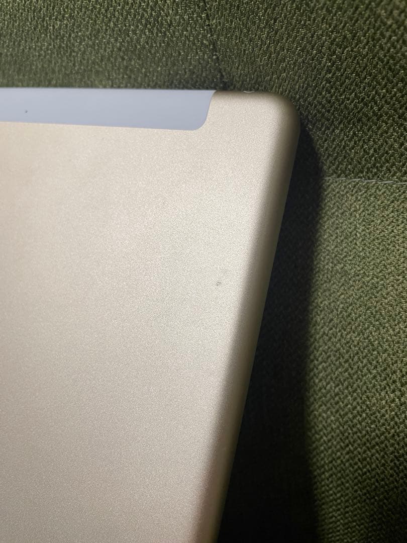Apple iPad 第5世代 ゴールド 本体