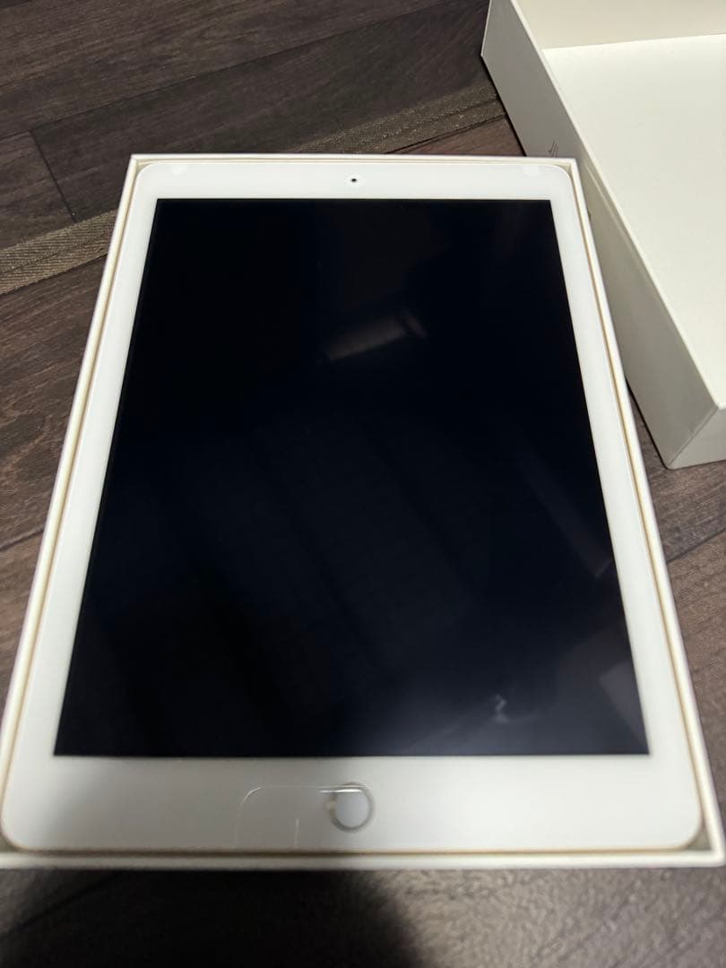 【美品】iPad Air 2 純正ケース付き
