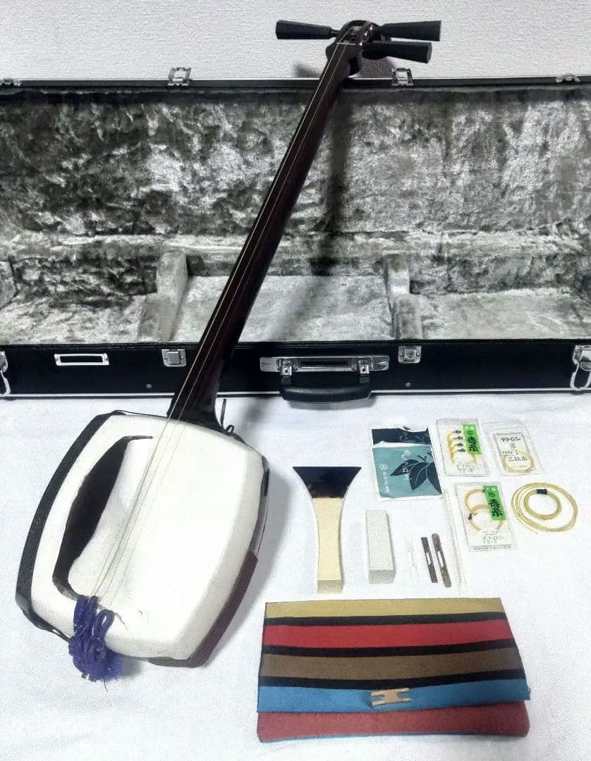 三味線 津軽三味線　正寸　太棹　東さわり　ハードケース付【皮破れ】