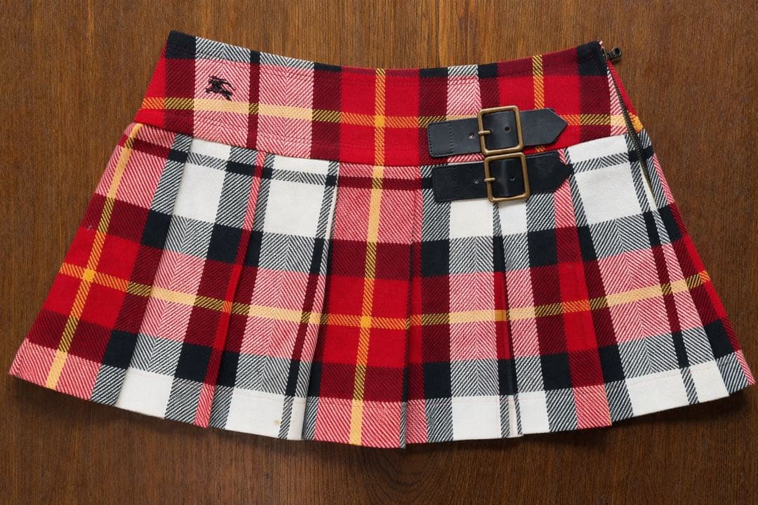 バーバリー　ブルーレーベル　スカート キュロット　スカパン　サイズ38 レッド