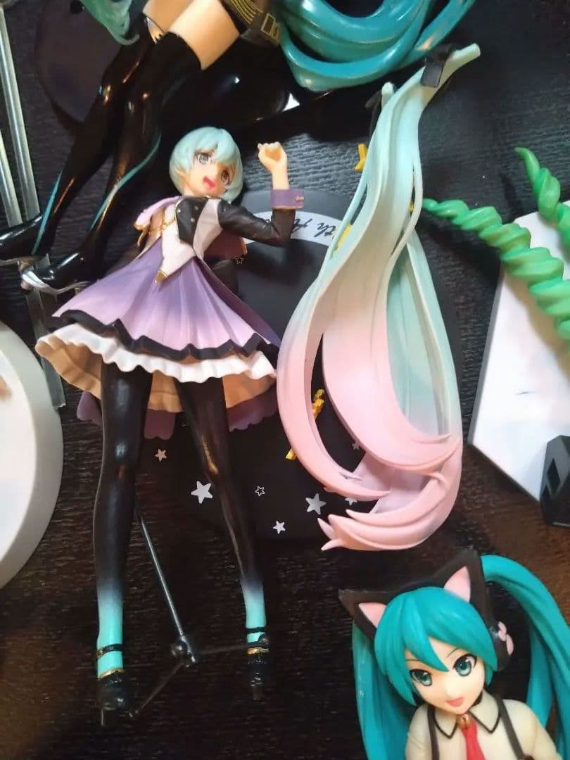 初音ミク　フィギュア