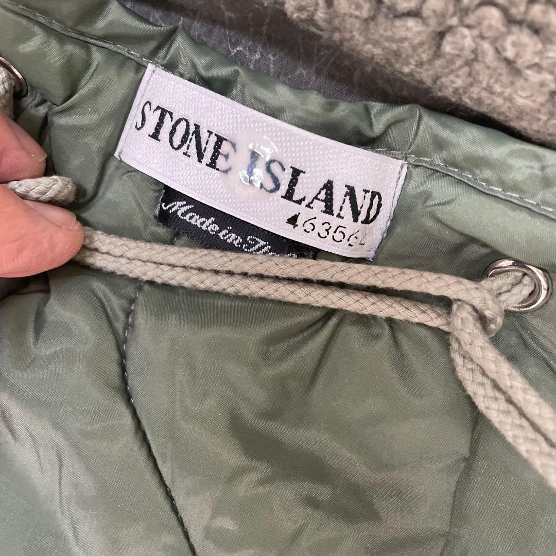 ★STONE  ヴィンテージ　Mサイズ　軽量フーディジャケット