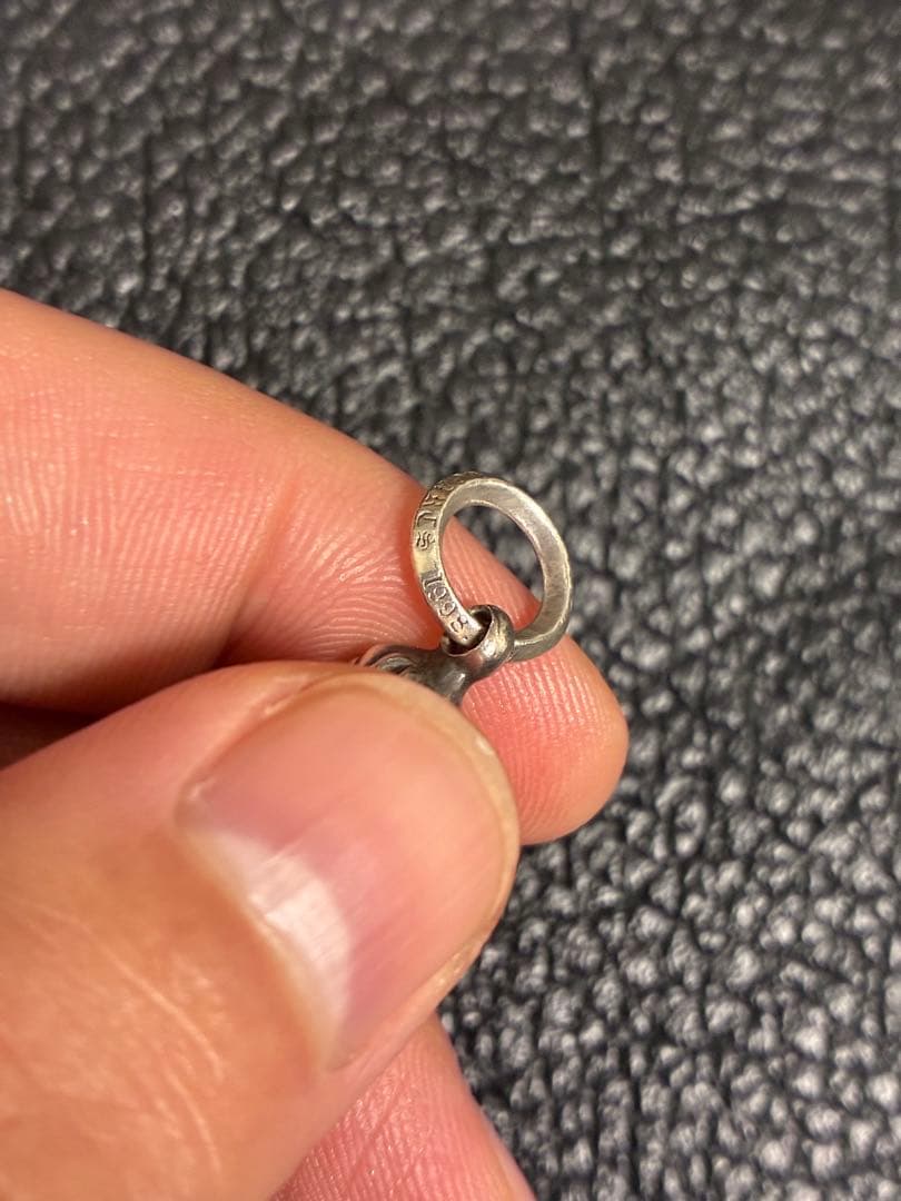 ゆ*ち様 CHROME HEARTS 1ボールタイニーCHクロスチャーム
