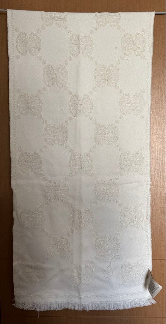 【箱・紙袋付き】GUCCI ホワイト バタフライパターン ストール