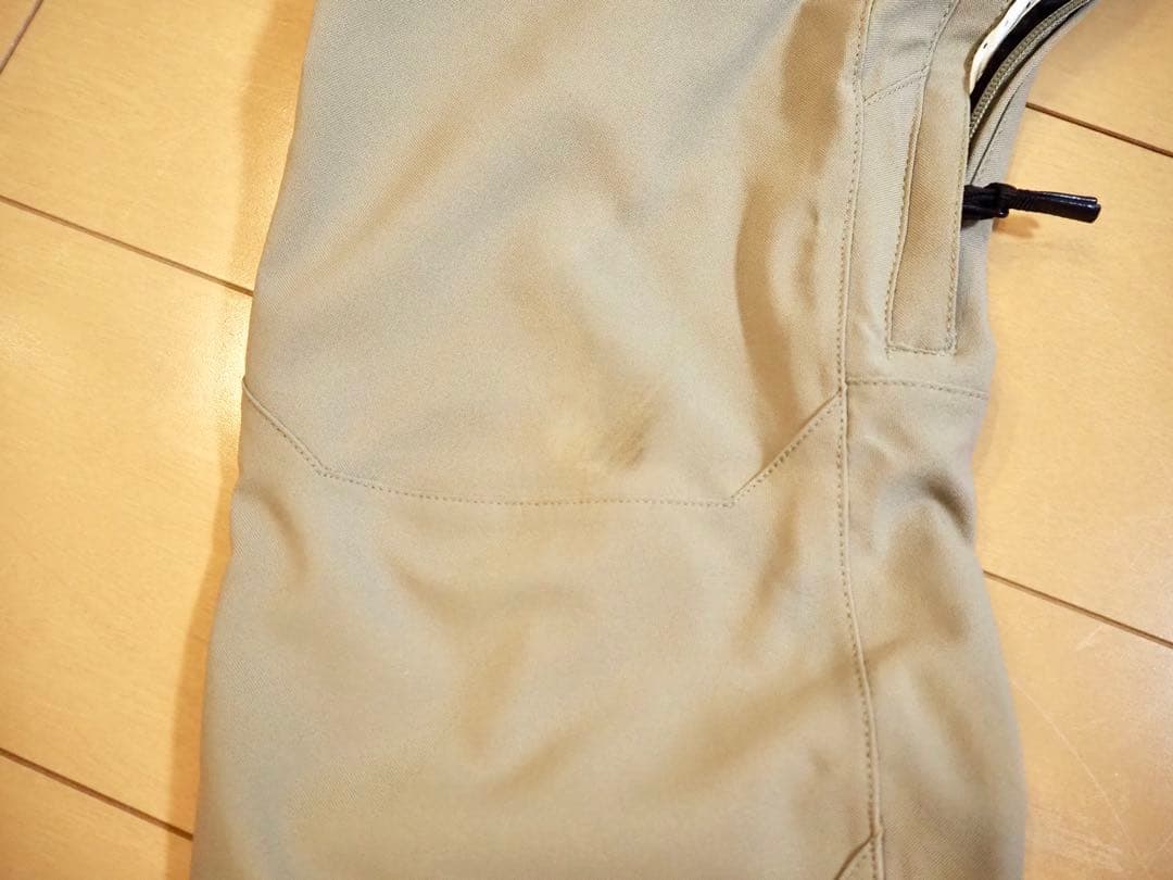 VOLCOM BLOODLINE スノーボードウェア Lサイズ ベージュ