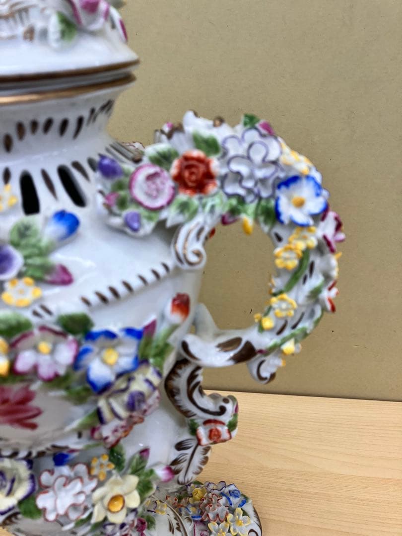 薔薇　アンティーク　porcelain 陶器　ポプリポット　ボンボニエ