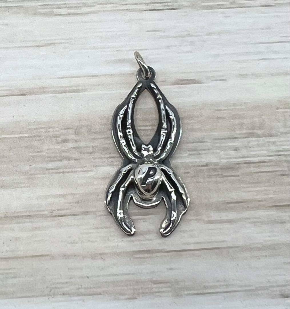 PALACE×TGF 24AW SPIDER PENDANT SILVER