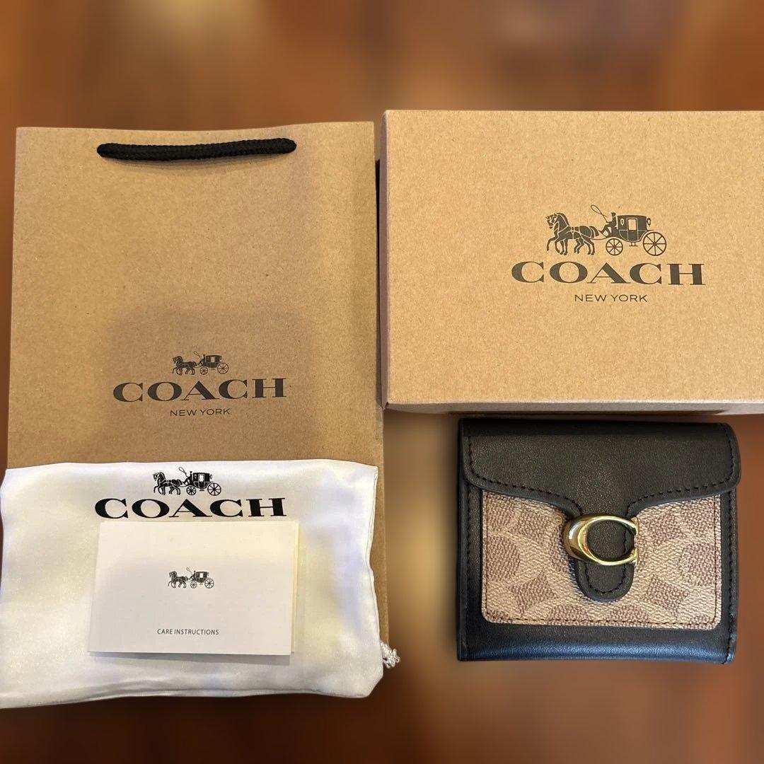 COACH 二つ折り財布 コンパクト財布