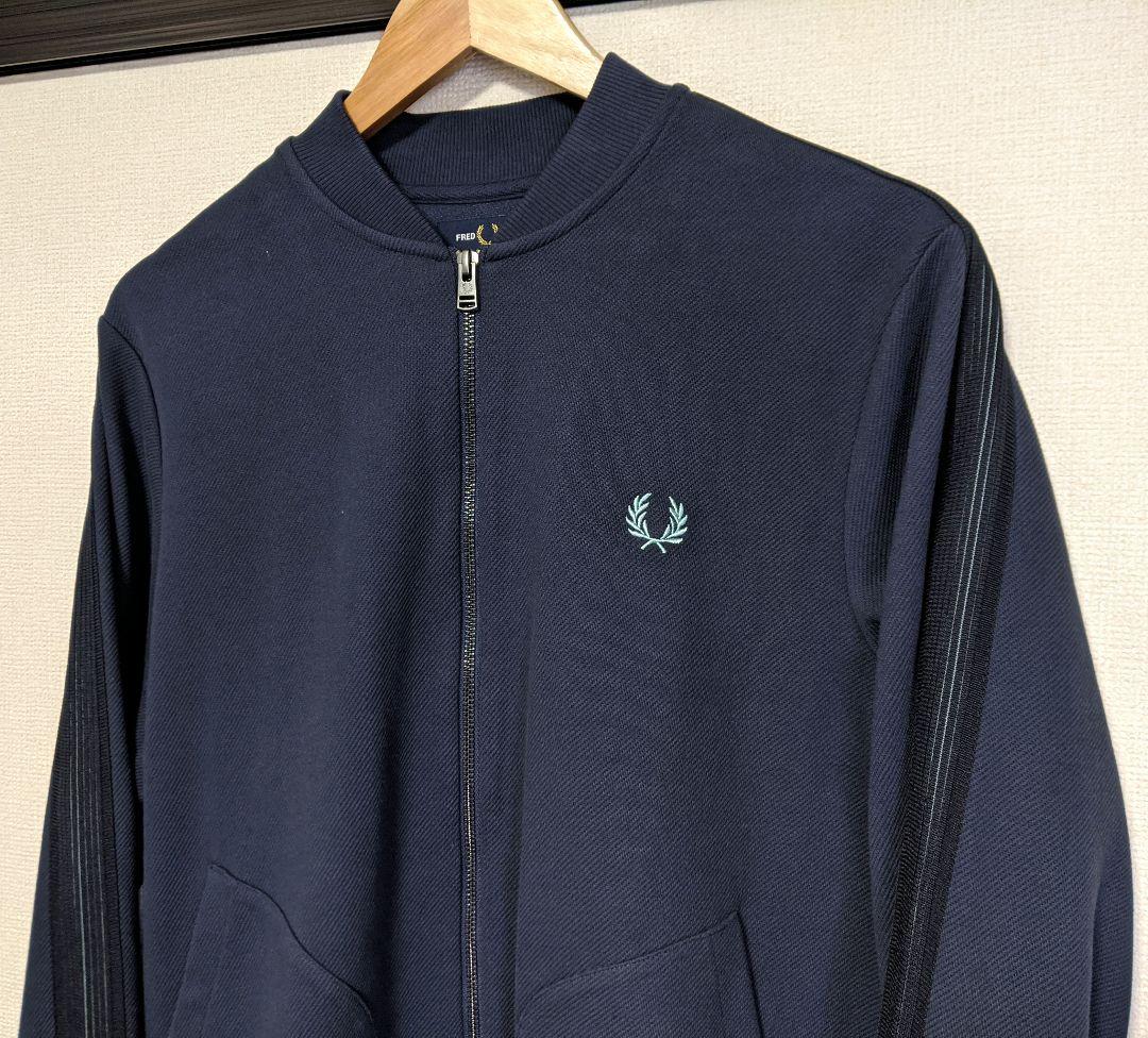 【FRED PERRY】トラックジャケット/ブルゾン/無地/刺繍/ロゴ/美品
