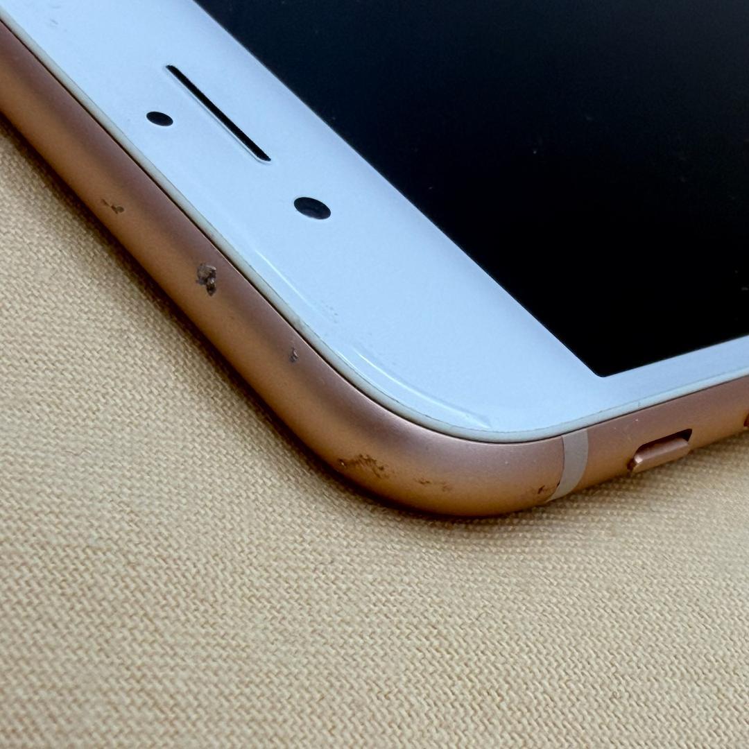 ☆14680　Apple iPhone 8 本体　ゴールド　中古