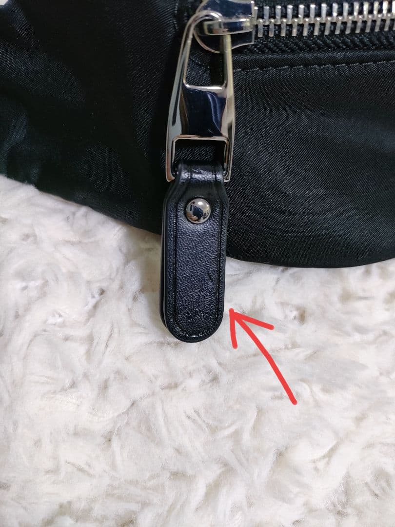 最終価格【美品】MICHAEL KORSボディバッグ ブラック ナイロン×レザー