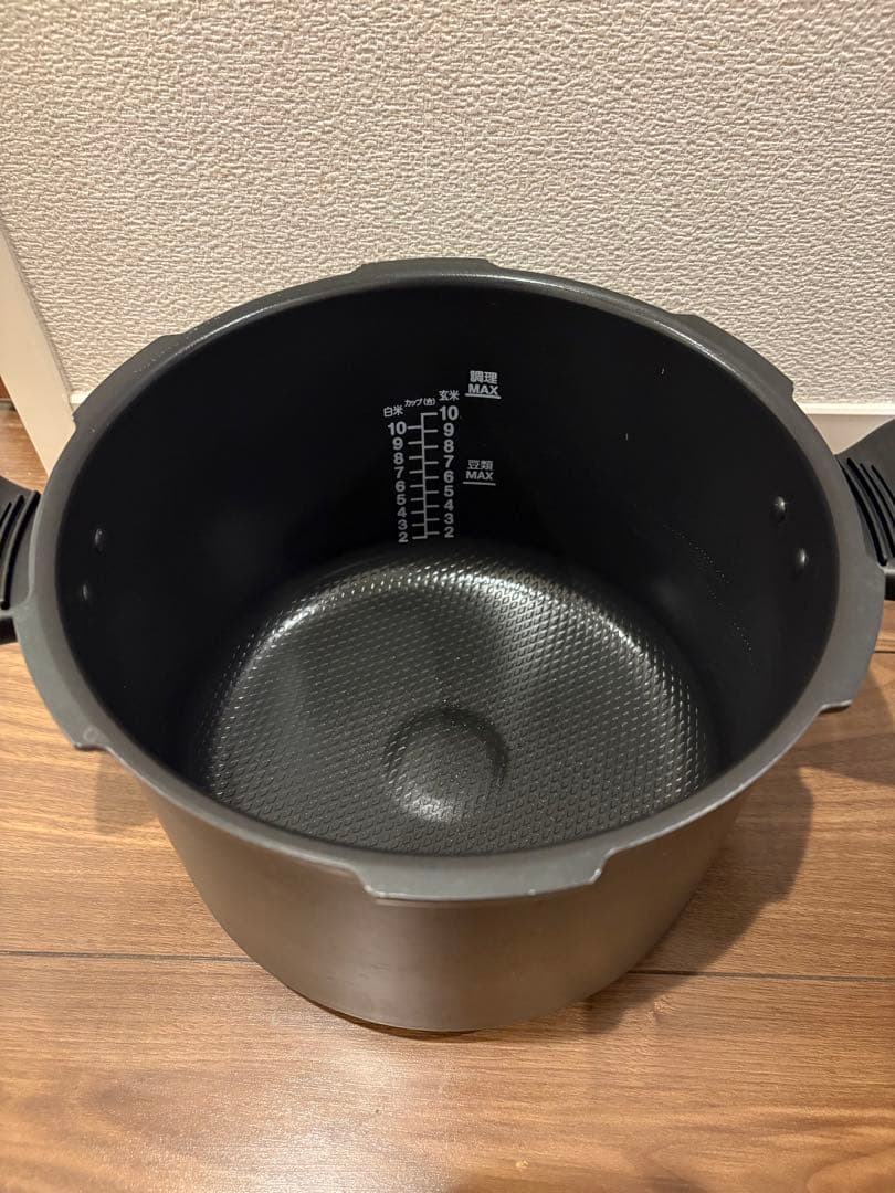 美品 クックフォーミーブラック6L (スロークッキング対応) CY8758JP