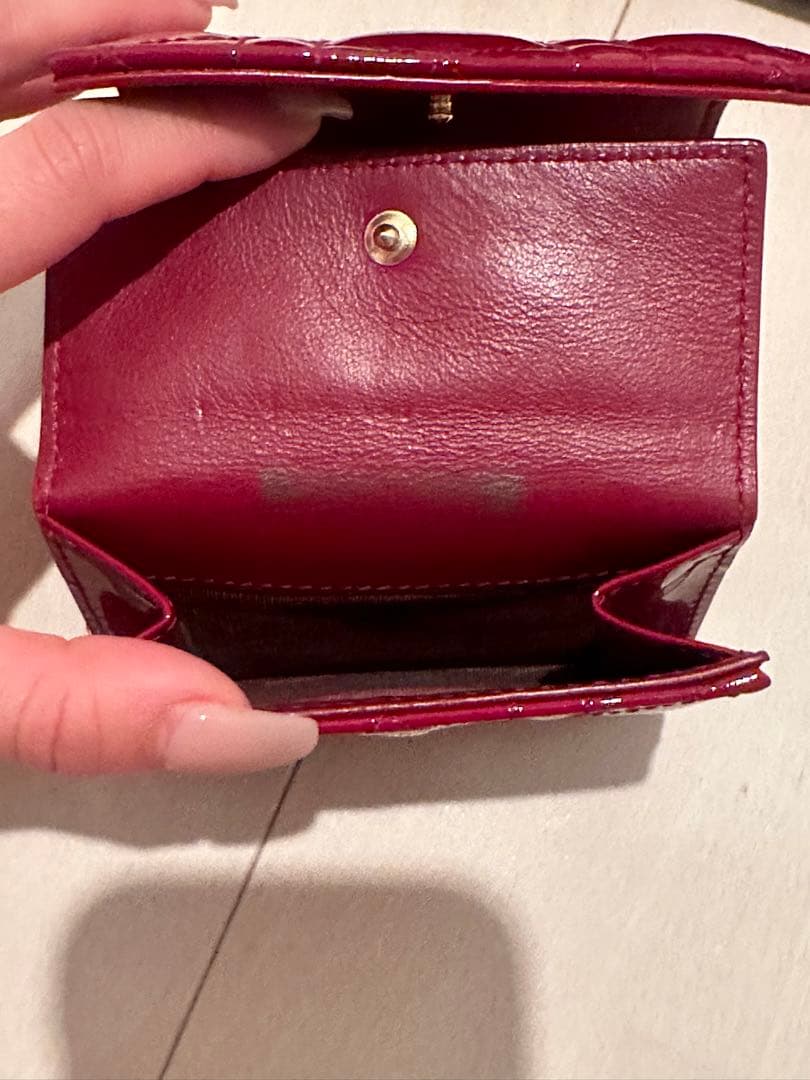 Lady Dior ロータスウォレット カナージュ パテントカーフスキン