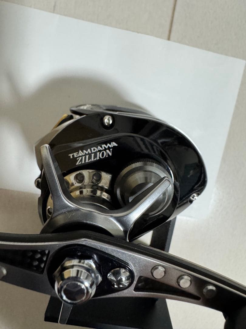 ダイワ T.D.ZILLION 7.3 Limited 100L