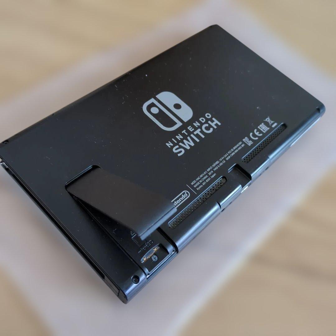 Nintendo Switch 本体 Joy-Con3つ 付属品完備 ケース付