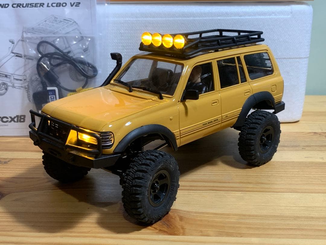 美品 FMS FCX18 トヨタ ランドクルーザー LC80 1/18