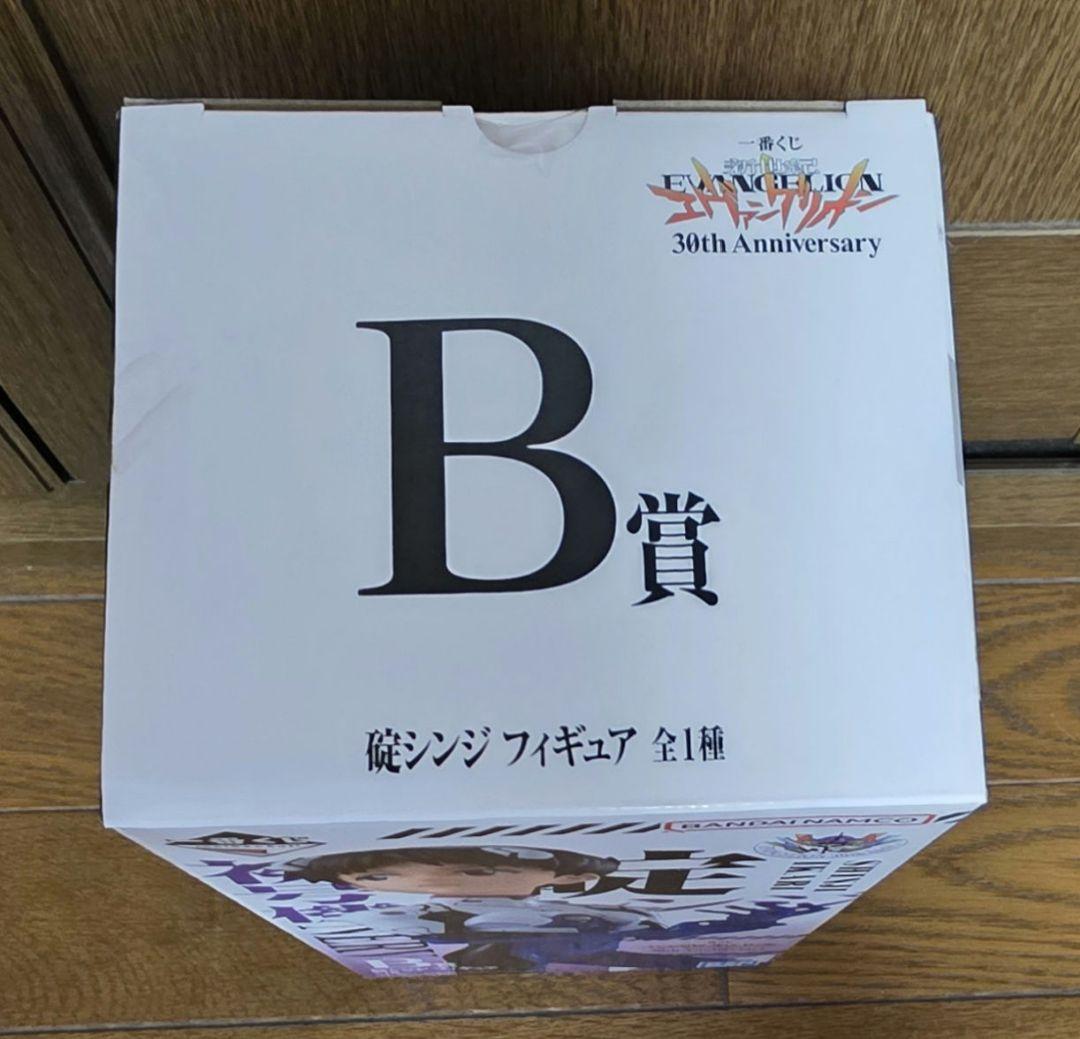 エヴァンゲリオン　1番くじ　A賞　エヴァンゲリオン初号機、B賞　碇シンジ