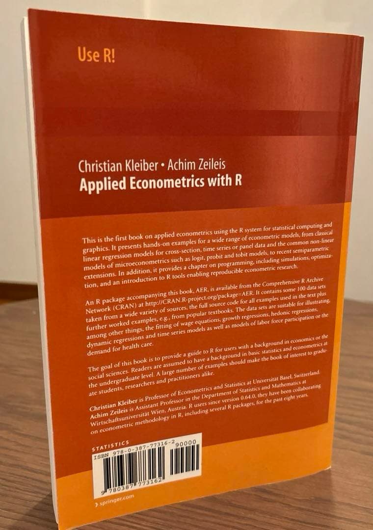 洋書 Applied Econometrics with R (Use R!)