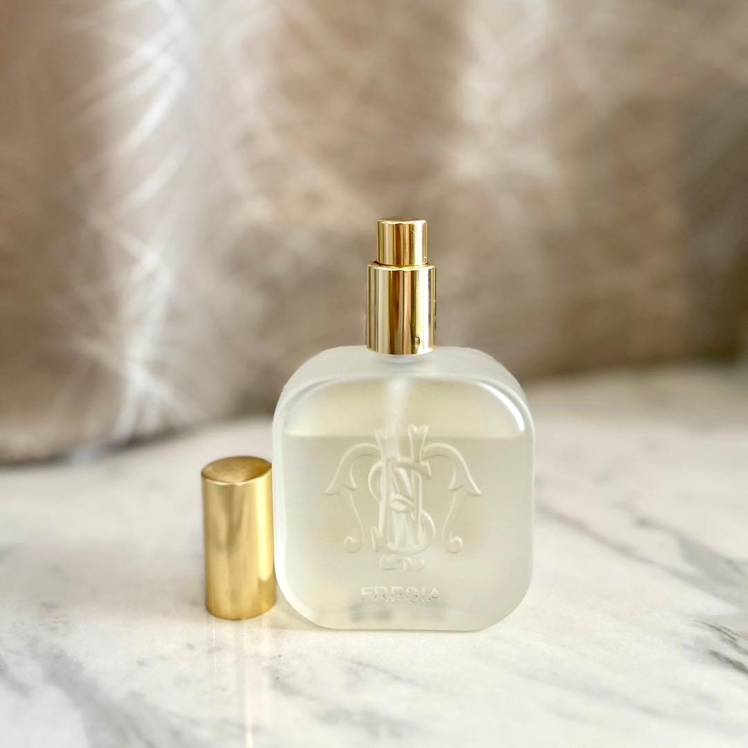 香水　Santa Maria Novella　Fresia
