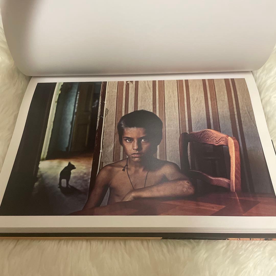 The Unguarded Moment Steve Mccurry 写真集