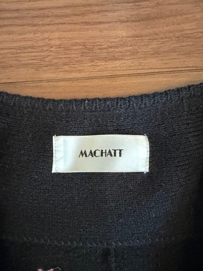 MACHATT 花柄ブラックカーディガン