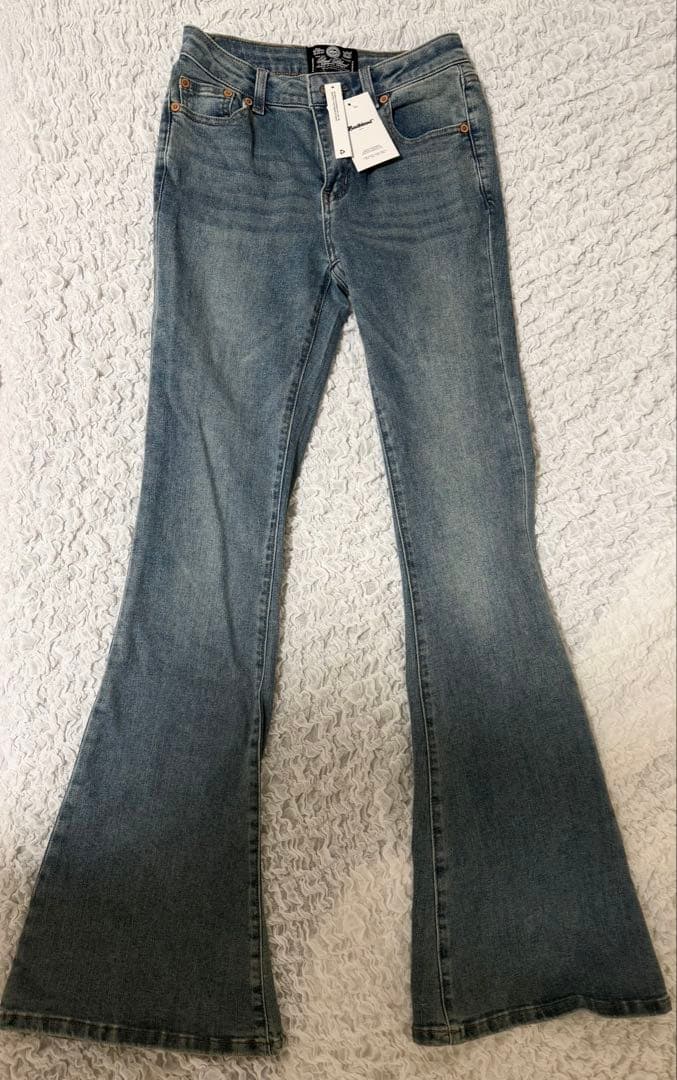 BADBLOOD ローライズブーツカットジーンズ ミッドブルー