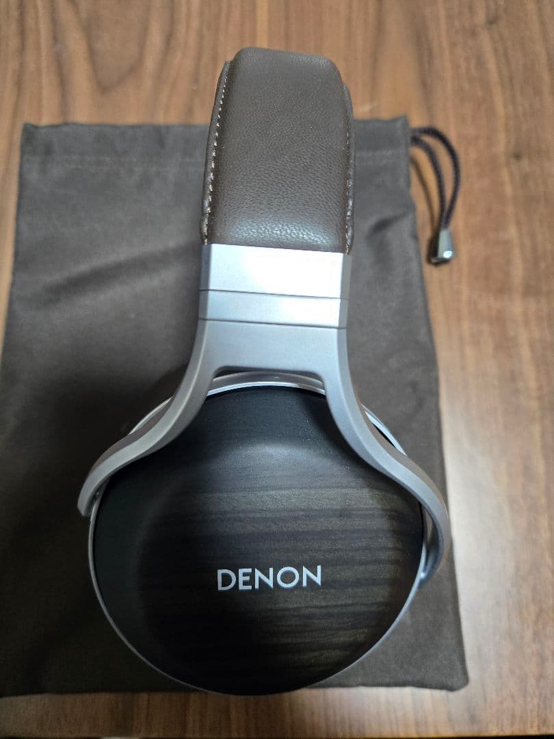 ヘッドホン DENON AH-D5200