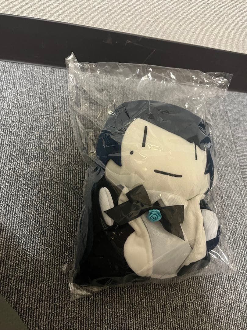 Ado　なにこれぇ　パペット　モナリザの横顔　ぬいぐるみ