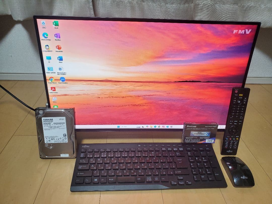 富士通/i7-7700HQ/M.2SSD512GB/メモリ16GB/オフィス