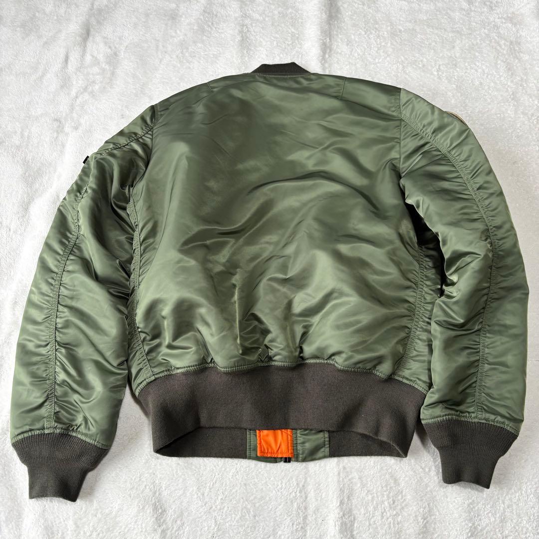 美品 ALPHA INDUSTRIES ワッペン MA-1 カーキ リバーシブル
