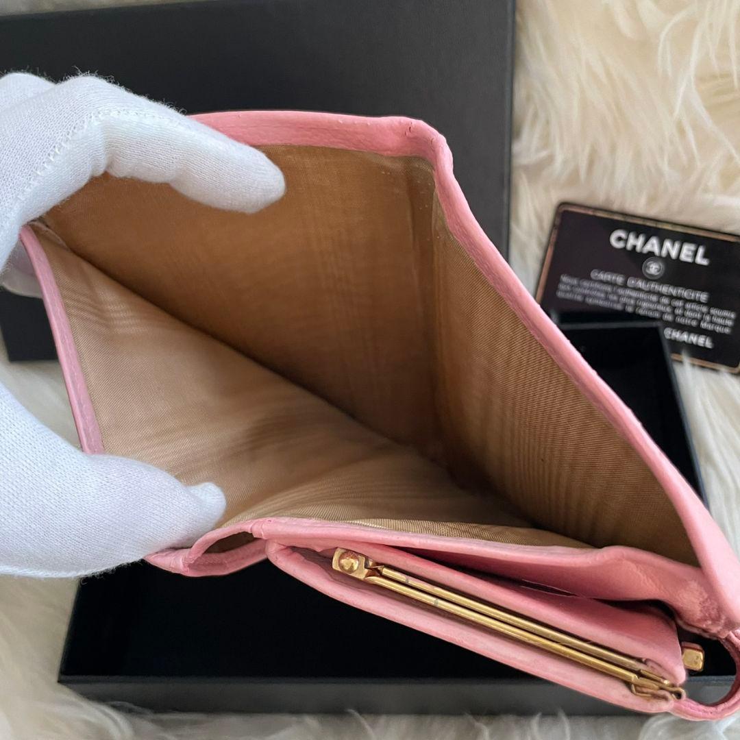 CHANEL シャネル 二つ折り 財布 ピンク ココマーク がま口 キャビア