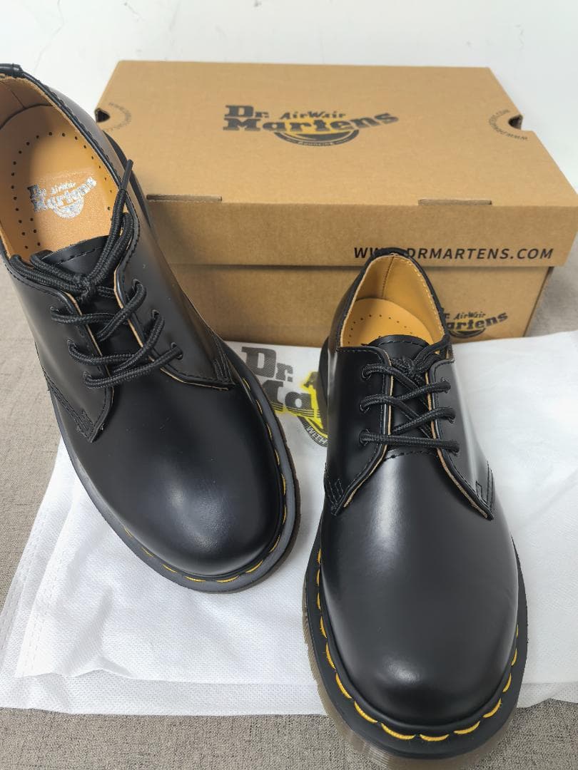 美品Dr.Martens 1461黒3ホール シューズ 精巧 おしゃれ 履き心地