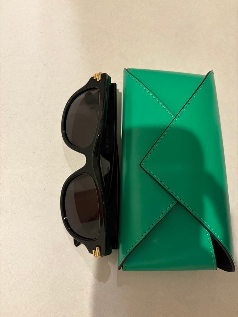 BOTTEGA VENETA ミトレスクエアサングラス　男女兼用　現行モデル