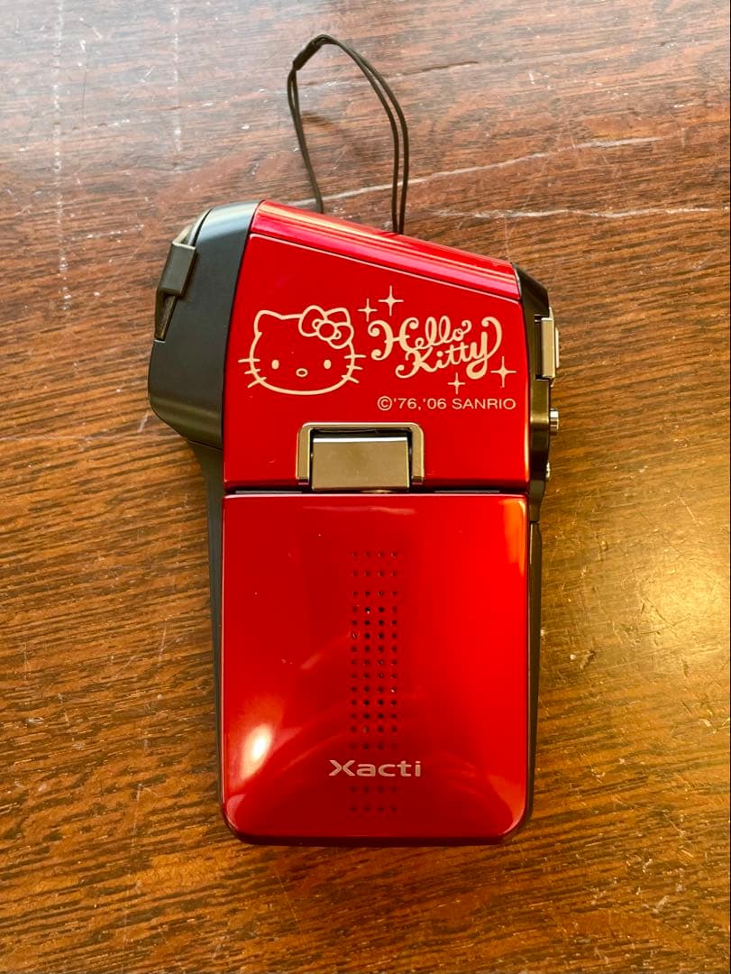 希少 デジタルムービーカメラSANYO DMX-C6 Xacti ハローキティ