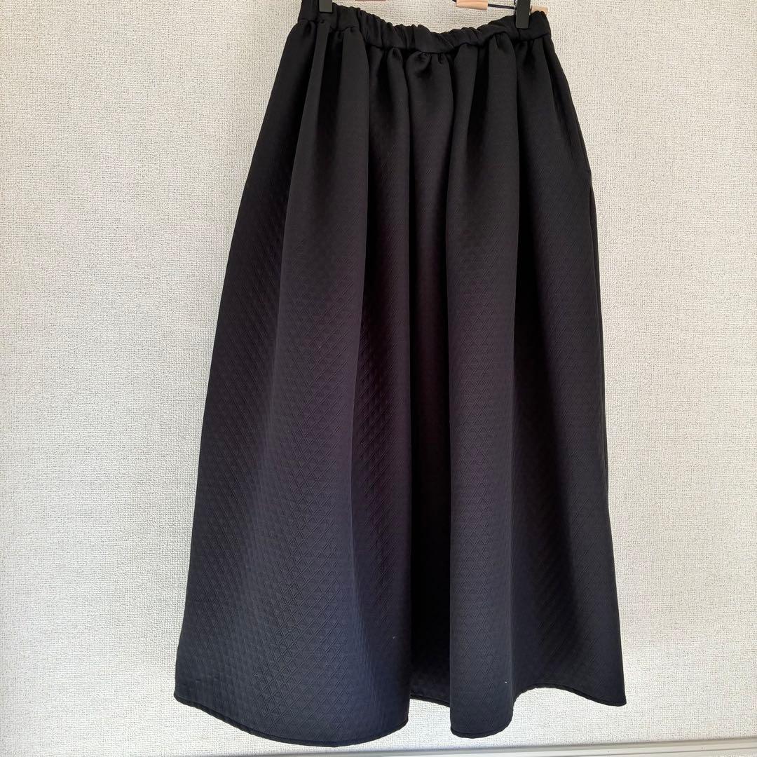 【新品】BEAMS JOIEVEブラック キルティングスカート