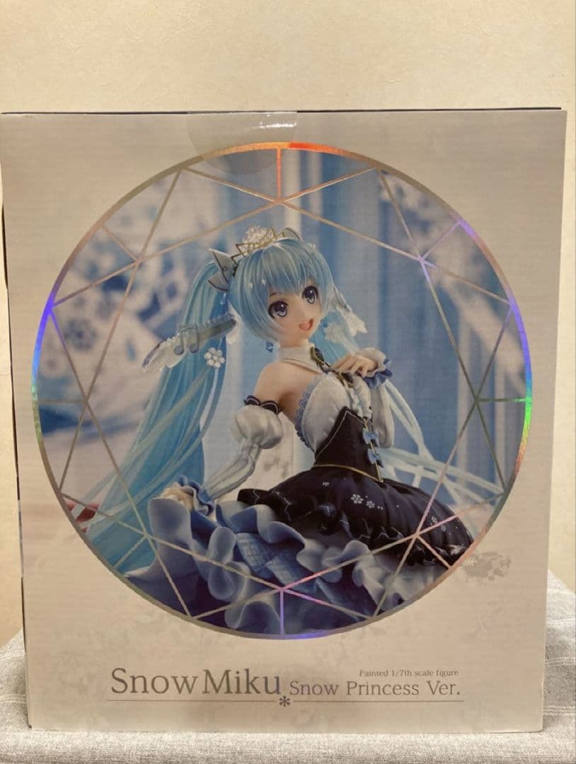 初音ミク フィギュア 雪ミク  Princess Ver.